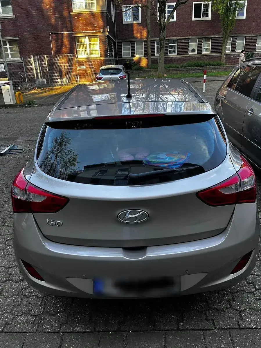 Gebraucht Hyundai i30 Trend 99 PS (72 kW) 2017 Beige Limousine