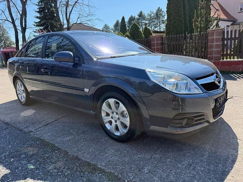 Gebraucht Opel Vectra Edition 140 PS (102 kW) 2008 Grau Limousine