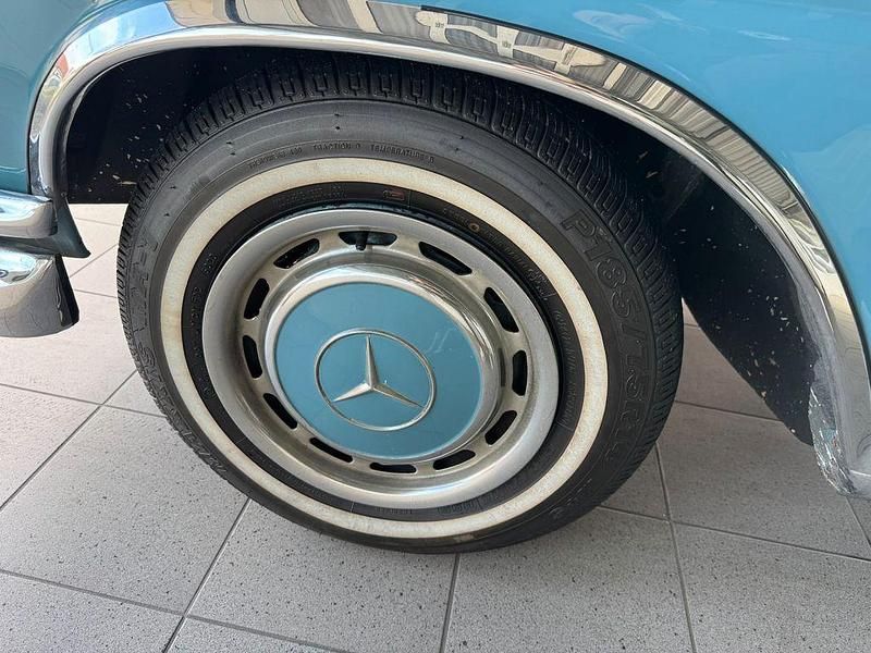 Gebraucht Mercedes W111 SE 150 PS (110 kW) 1967 Blau Cabrio