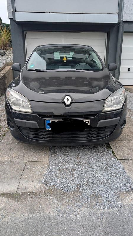 Schwarz Gebraucht 2011 Renault Mégane III Limousine | 2.500 € (Guter Preis) - Bild 1/4