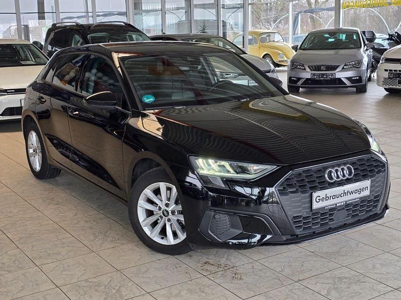 Gebraucht Audi A3 Sport 110 PS (80 kW) 2022 Schwarz Limousine