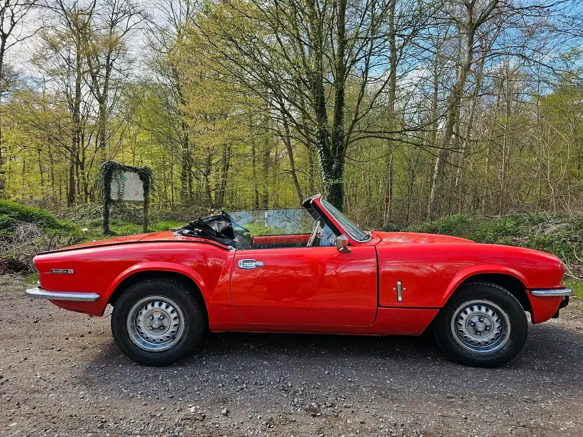Gebraucht Triumph Spitfire 68 PS (50 kW) 2026 Rot Cabrio