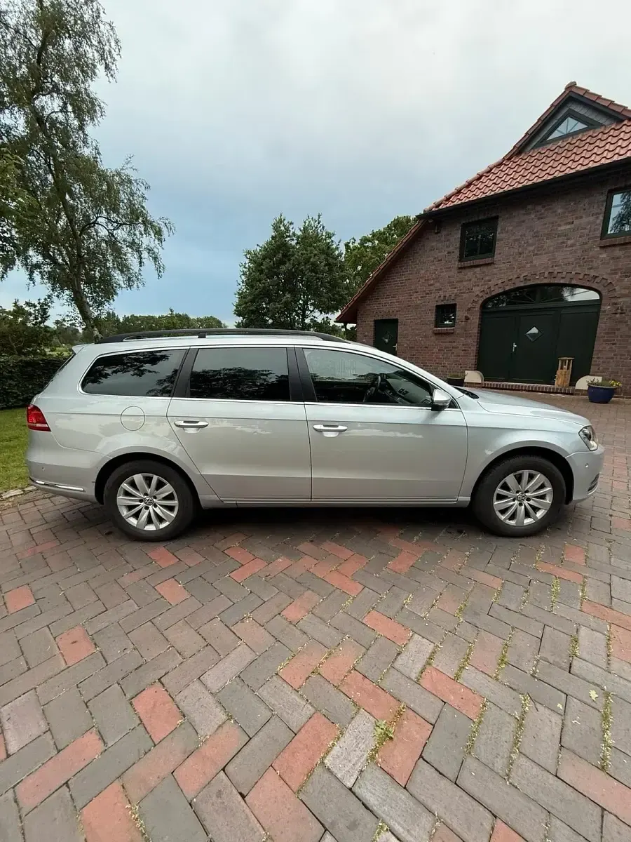 Gebraucht VW Passat 140 PS (102 kW) 2012 Silber Kombi