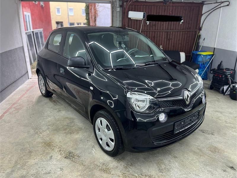 Gebraucht Renault Twingo Life 69 PS (50 kW) 2018 Schwarz Kleinwagen