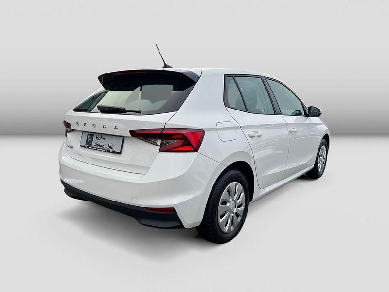 Gebraucht Skoda Fabia Active 95 PS (69 kW) 2023 Weiß Limousine