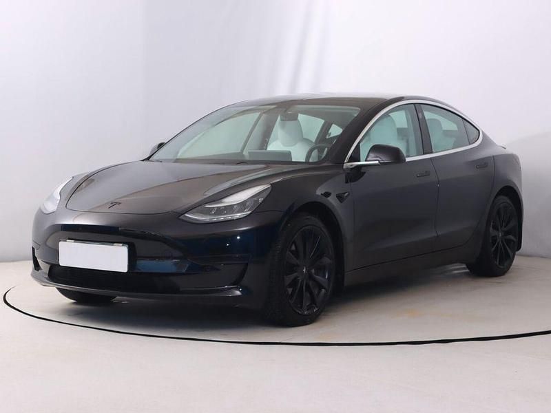 Gebraucht Tesla Model 3 239 kW (325 PS) 2019 Schwarz Limousine