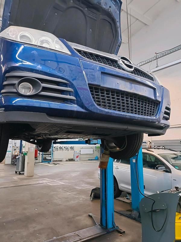 Gebraucht Opel Vectra 150 PS (110 kW) 2008 Kombi