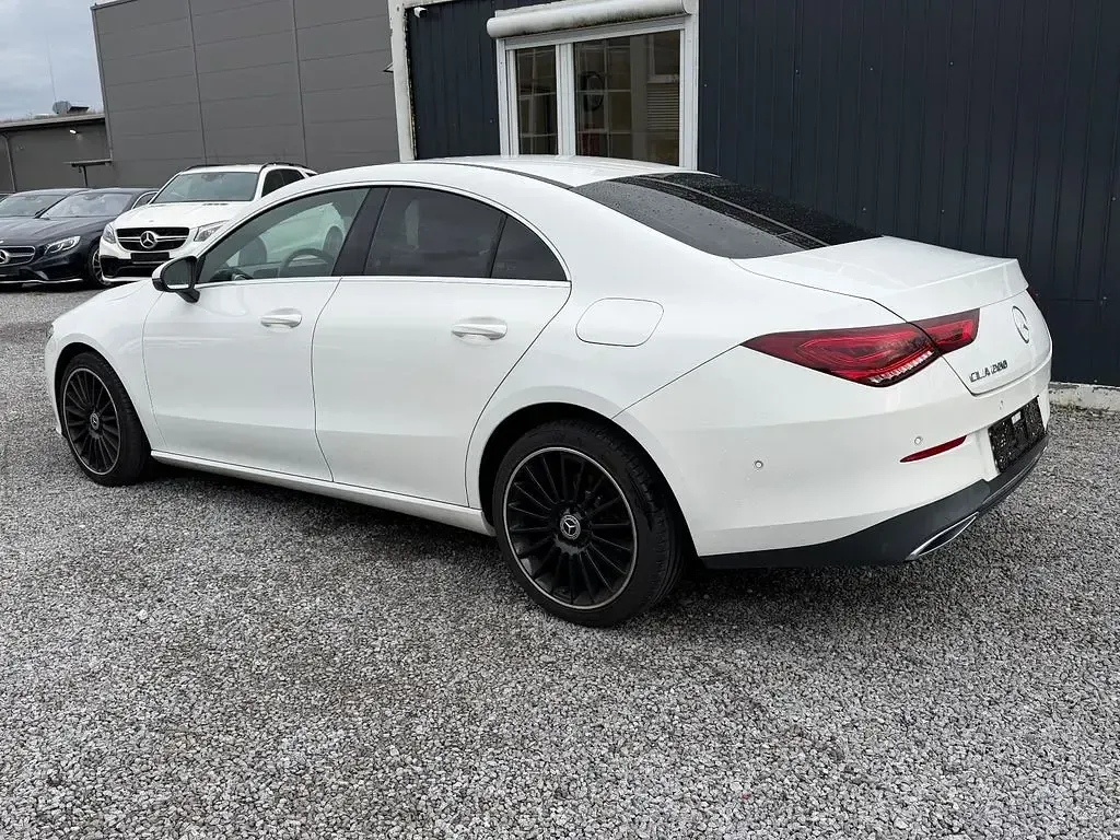Gebraucht Mercedes CLA200 163 PS (119 kW) 2020 Weiß Coupé