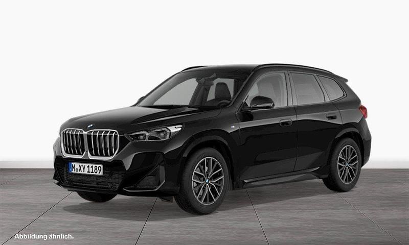 Schwarz Gebraucht 2024 BMW X1 Luxury Line SUV | 37.811 € (Fairer Preis) - Bild 1/3