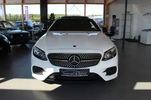 Gebraucht Mercedes E300 AMG line 245 PS (180 kW) 2018 Weiß Coupé