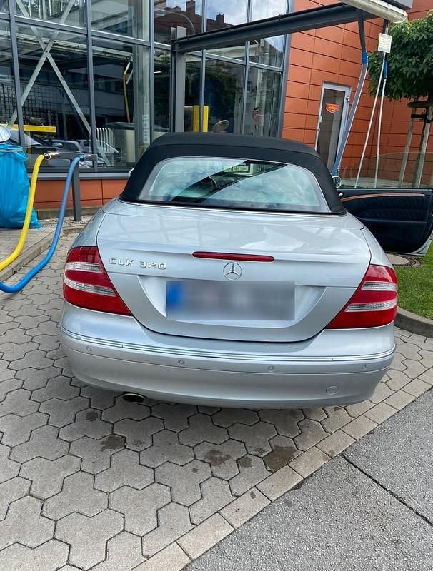 Gebraucht Mercedes CLK320 218 PS (160 kW) 2003 Silber Cabrio