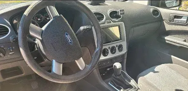 Second-hand Ford Focus 101 CP (74 kW) 2007 Verde Hatchback