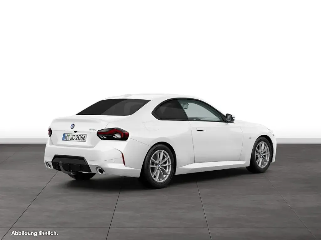 Gebraucht BMW 218 Shadowline 156 PS (114 kW) 2025 Alpinweiss Coupé