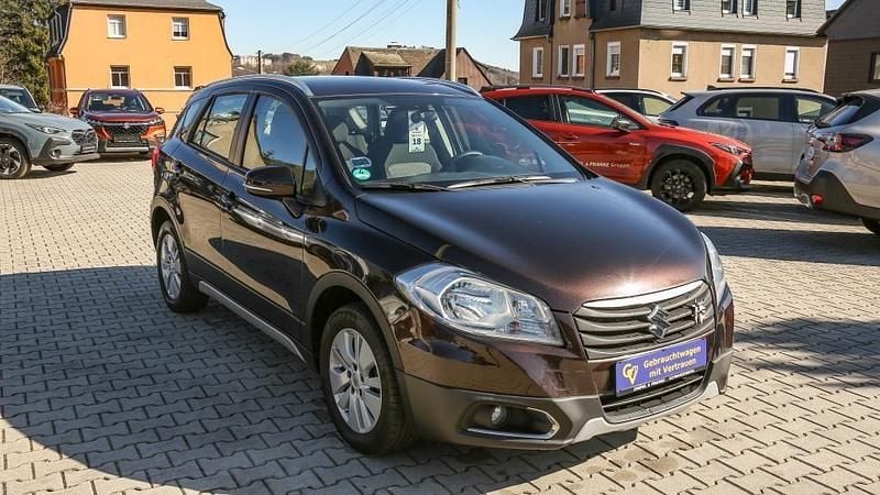 Gebraucht Suzuki SX4 Comfort 120 PS (88 kW) 2015 Braun Limousine