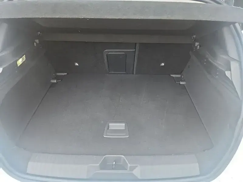 Gebraucht Opel Astra Elegance 131 PS (96 kW) 2023 Lack weiss banquise/typ aussenverkleidun Kleinwagen