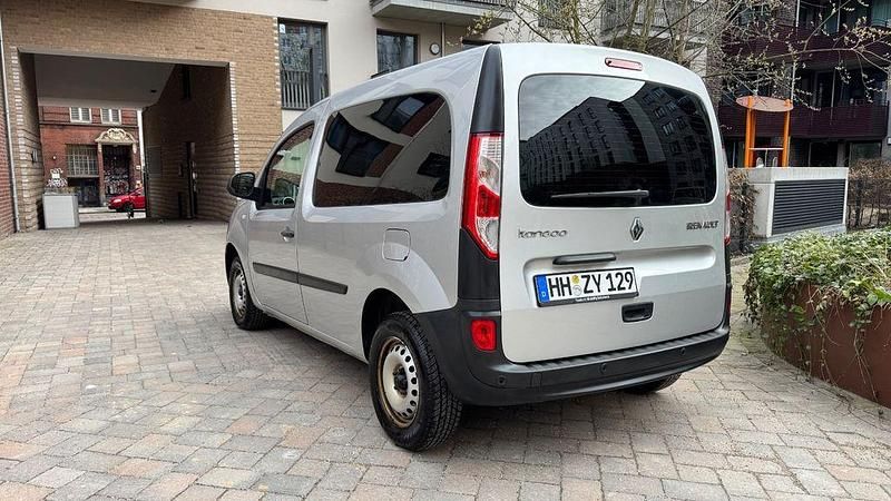 Gebraucht Renault Kangoo 75 PS (55 kW) 2019 Silber Van / Kleinbus