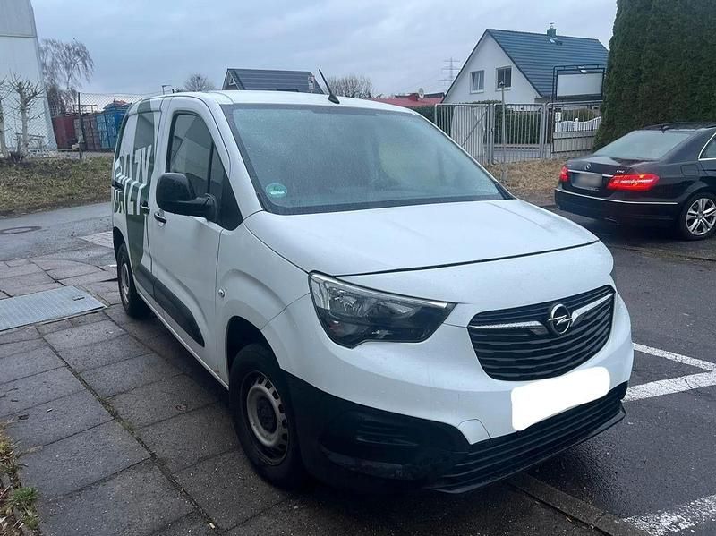 Gebraucht Opel Combo 76 PS (55 kW) 2019 Weiß Van / Kleinbus