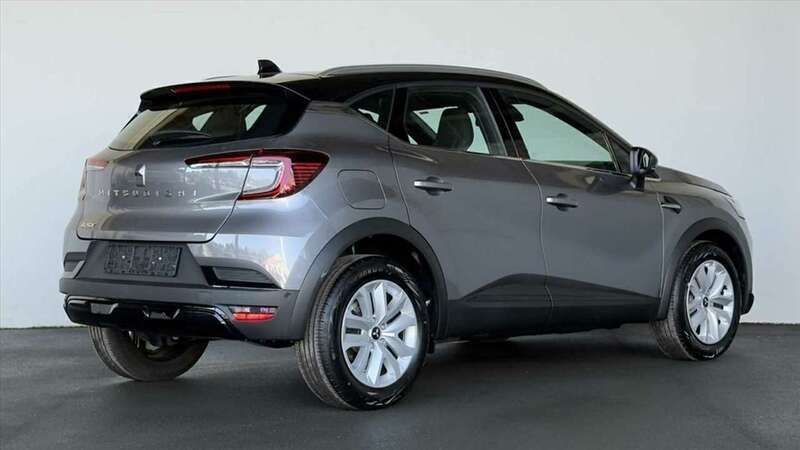 Gebraucht Mitsubishi ASX Intense 158 PS (116 kW) 2024 Grau / anthrazitgrau SUV