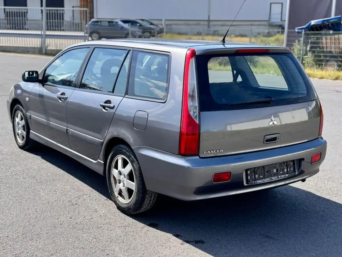 Gebraucht Mitsubishi Lancer 98 PS (72 kW) 2007 Grau Limousine