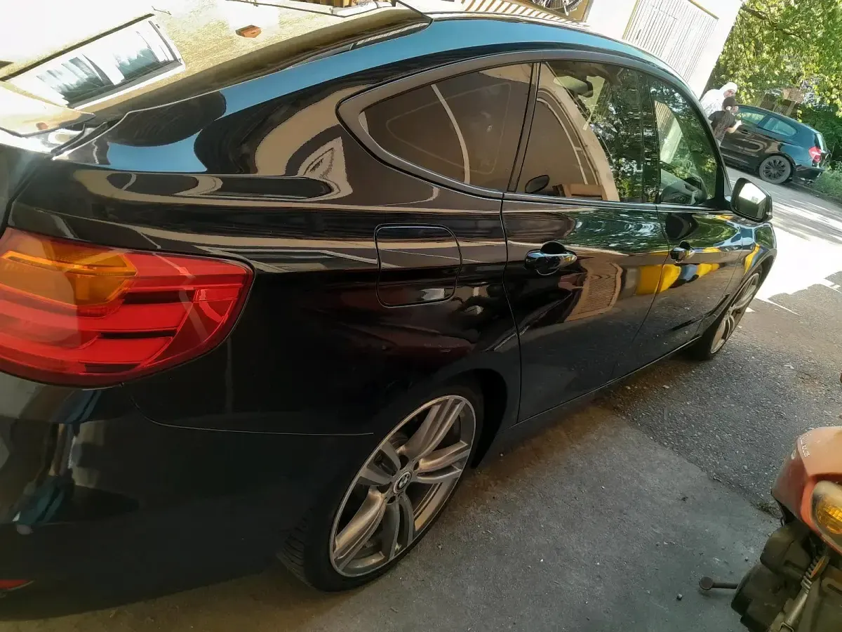 Gebraucht BMW 320 184 PS (135 kW) 2014 Schwarz Limousine