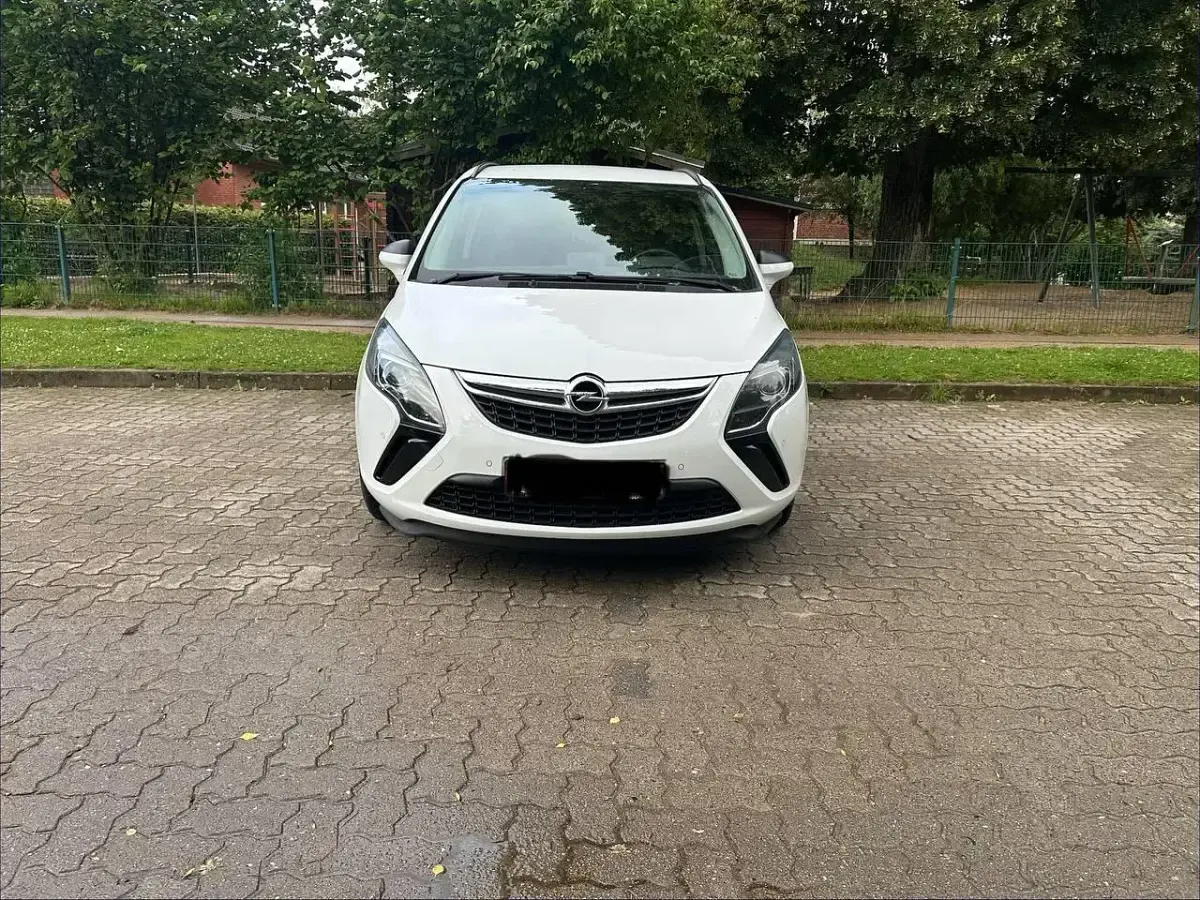 Gebraucht Opel Zafira 130 PS (95 kW) 2014 Weiß Van / Kleinbus