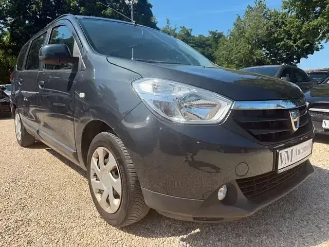 Gebraucht Dacia Lodgy Lauréate 116 PS (85 kW) 2017 Grau Van / Kleinbus