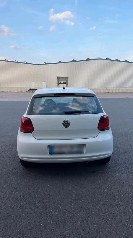 Second-hand VW Polo 60 CP (44 kW) 2012 Alb Hatchback