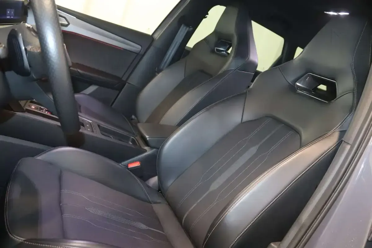 Gebraucht Cupra Leon 245 PS (180 kW) 2022 Graphengrau Kombi