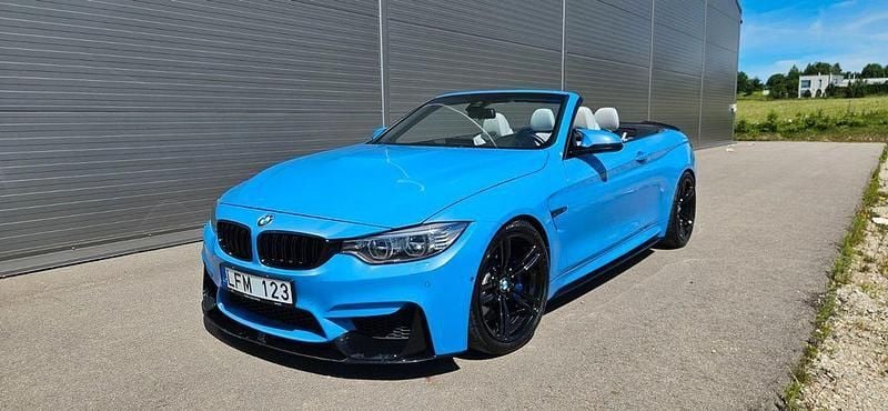Blau Gebraucht 2016 BMW M4 Cabriolet Sport Line Cabrio | 34.900 € - Bild 1/4