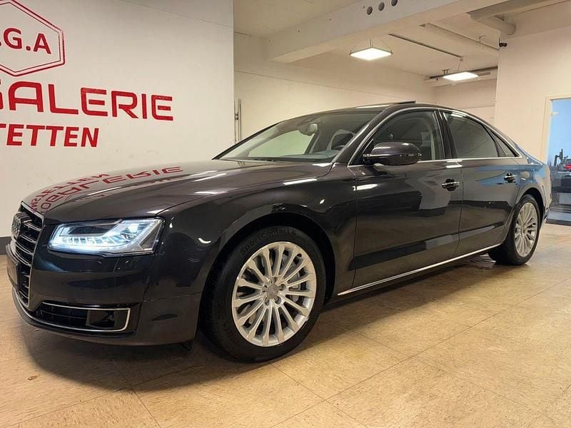Grau Gebraucht 2016 Audi A8 Limousine | 36.990 € (Fairer Preis) - Bild 1/4