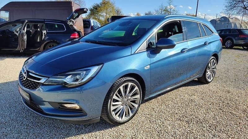 Gebraucht Opel Astra Innovation 160 PS (117 kW) 2016 Blau Kombi