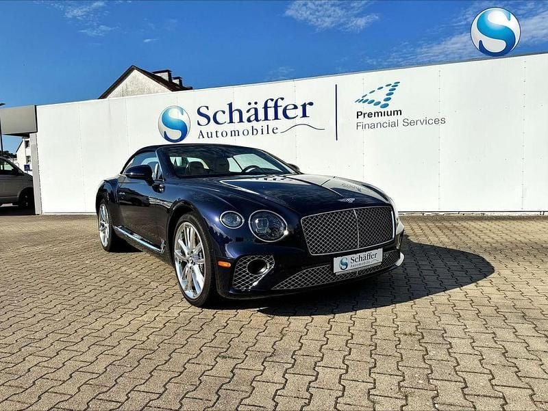 Gebraucht Bentley Continental GT Convertible Mulliner 549 PS (403 kW) 2021 Dark sapphire pearl dark sapphire pearl Cabrio