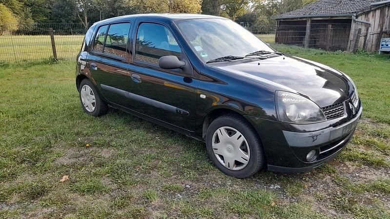 Gebraucht 2003 Renault Clio II Kleinwagen | 1.650 € - Bild 1/4