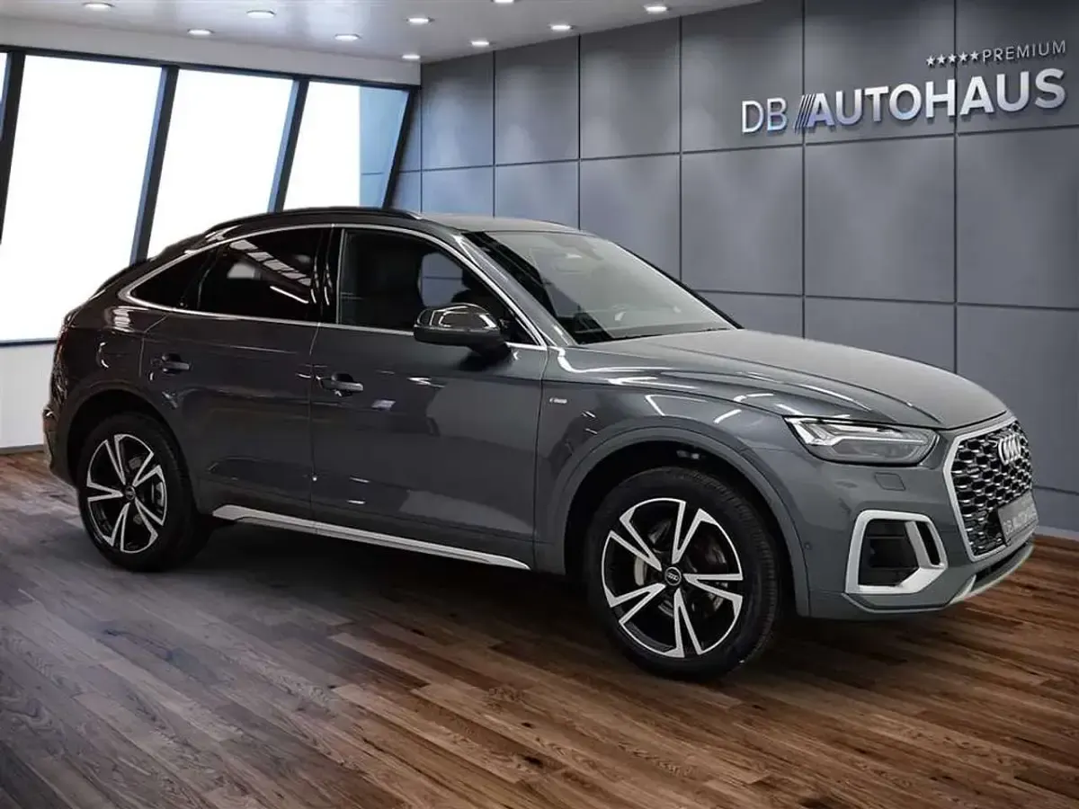 Second-hand Audi Q5 Sportback S-Line 286 CP (210 kW) 2023 Gri SUV