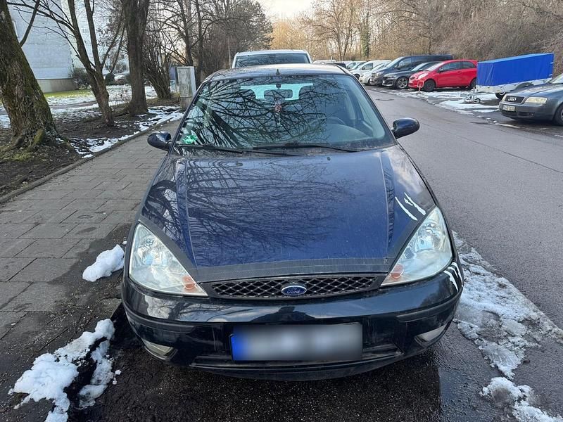 Gebraucht Ford Focus 115 PS (84 kW) 1999 Blau Kleinwagen