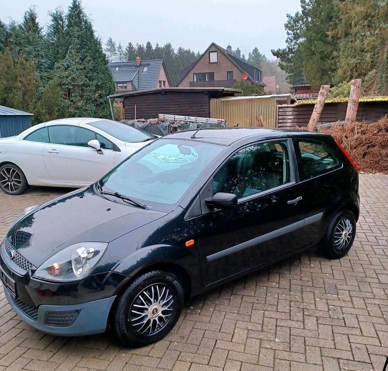 Schwarz Gebraucht 2007 Ford Fiesta Kleinwagen | 1.500 € (Fairer Preis) - Bild 1/4