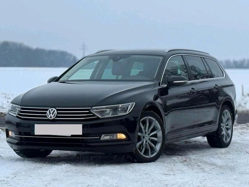 Schwarz Gebraucht 2017 VW Passat Kombi | 9.999 € (Superpreis) - Bild 1/4