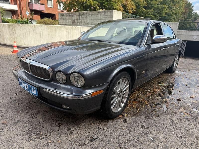 Usata Jaguar XJ 2007 Grigio Berlina