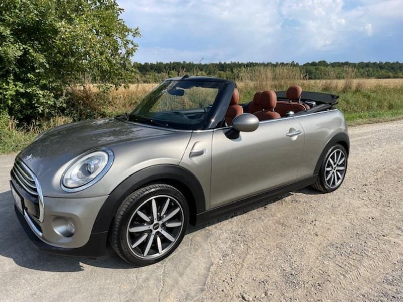Silber Gebraucht 2017 Mini Cooper Cabriolet Cabrio | 16.300 € (Fairer Preis) - Bild 1/4