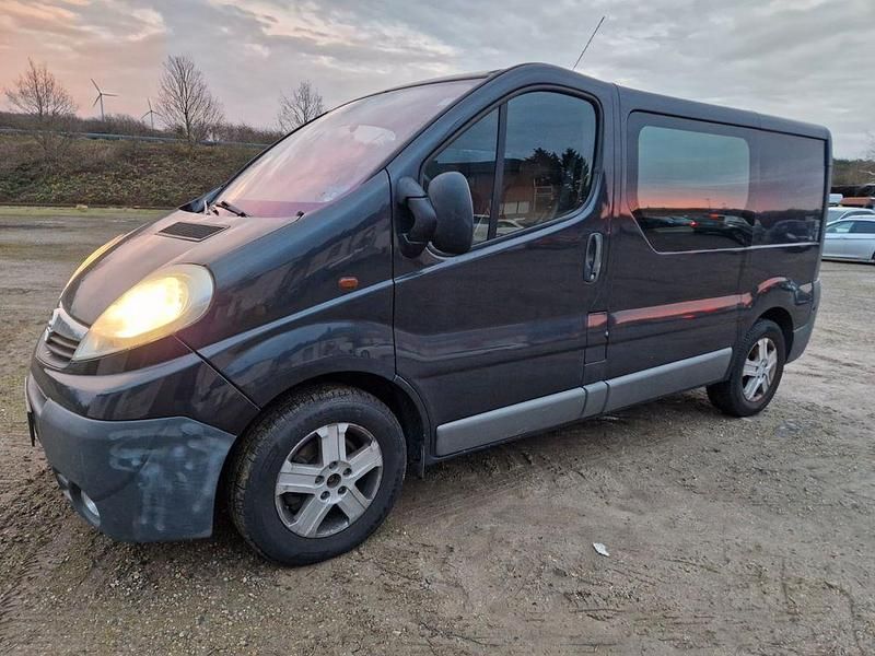 Gebraucht Opel Vivaro 145 PS (106 kW) 2009 Schwarz Van / Kleinbus
