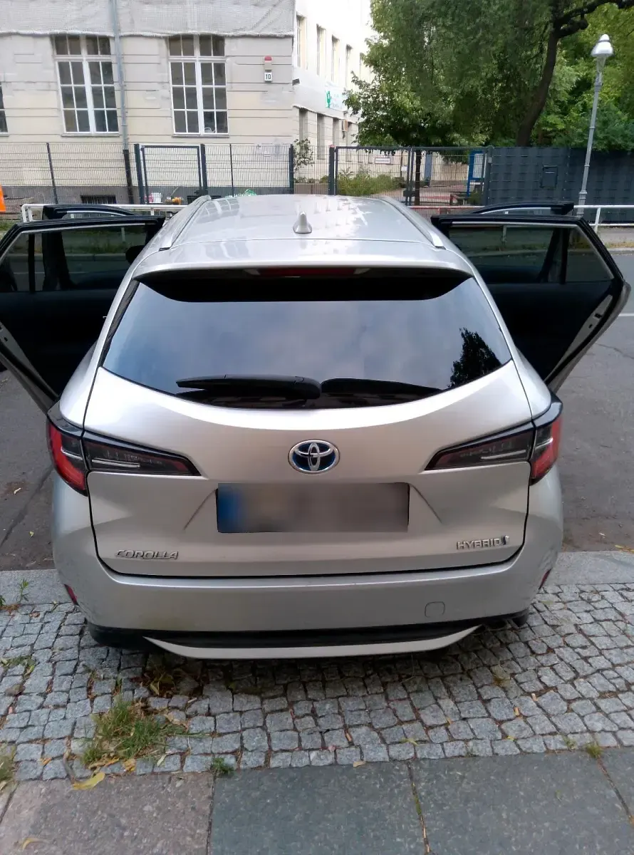 Gebraucht Toyota Corolla 151 PS (111 kW) 2022 Silber Kombi