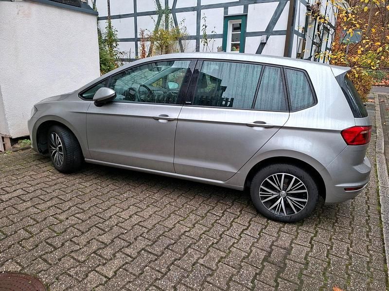 Grau Gebraucht 2016 VW Golf VII Allstar | 9.250 € (Guter Preis) - Bild 1/4
