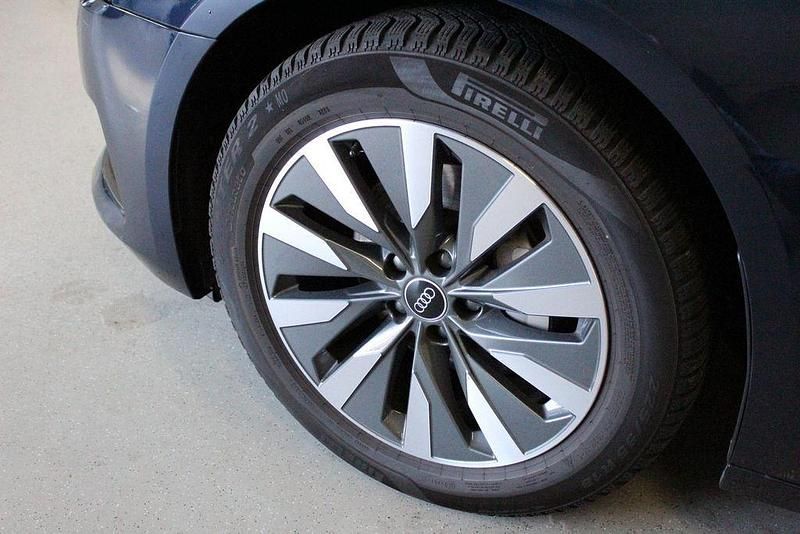 Gebraucht Audi A6 Proline 204 PS (150 kW) 2022 Blau Kombi