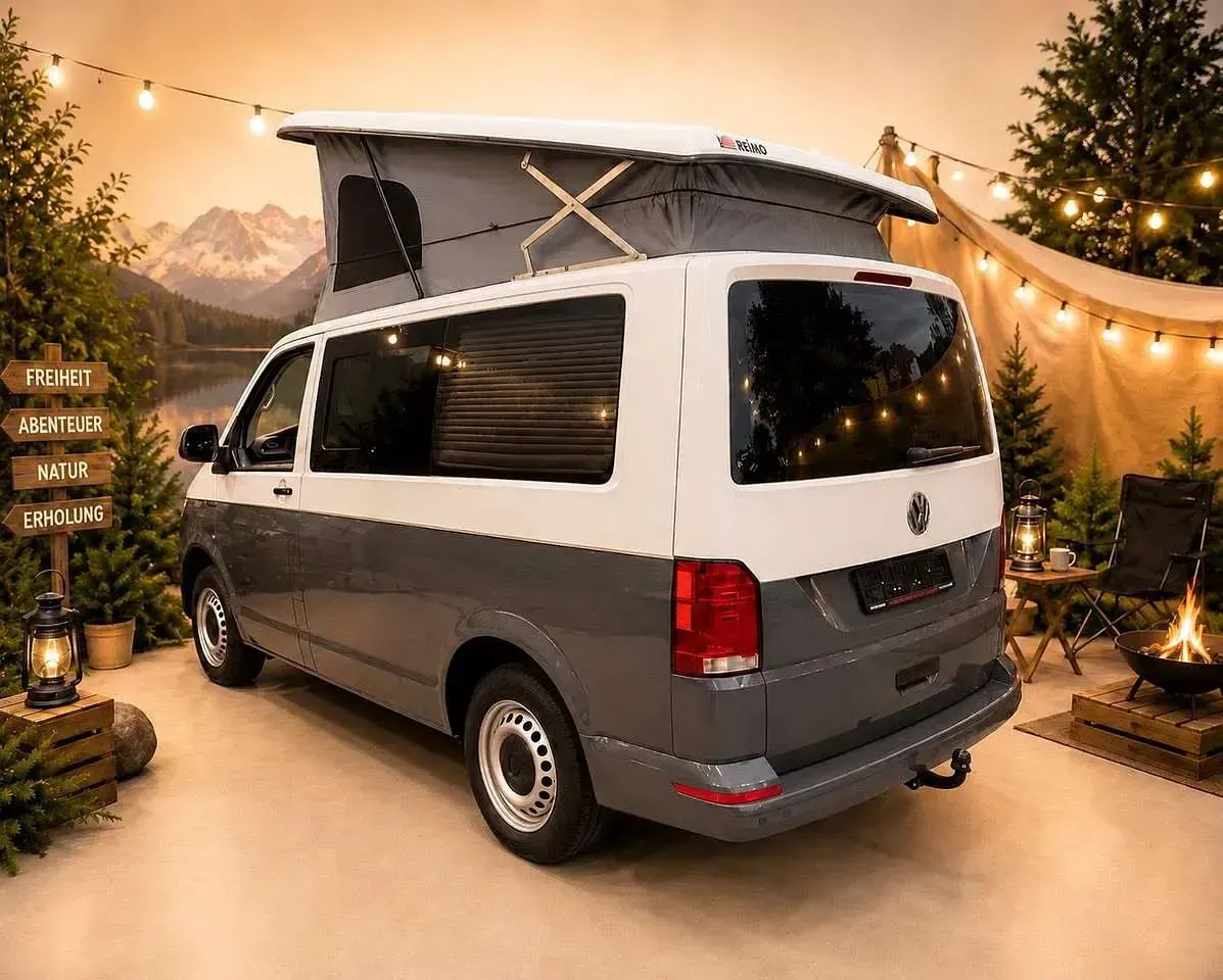 Gebraucht VW T6.1 Beach 150 PS (110 kW) 2022 Weiß dunkelgrau foliert Van