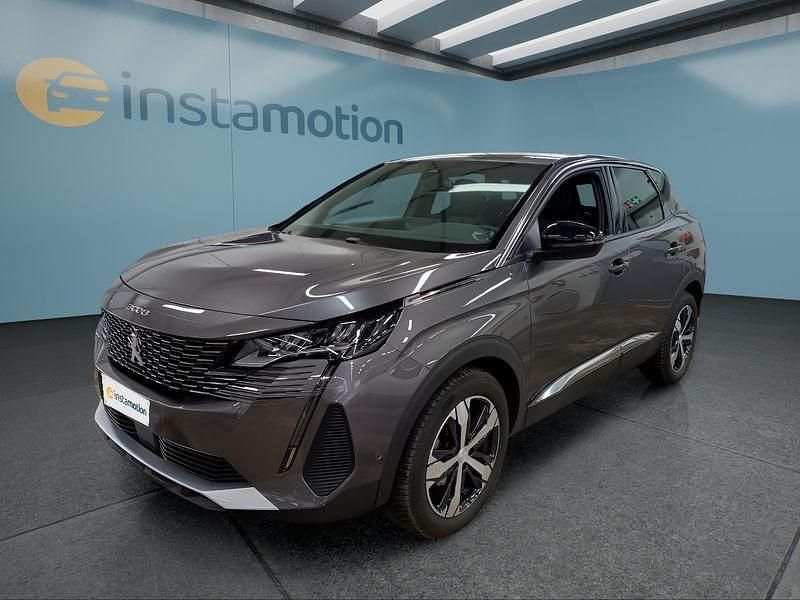 Grau Gebraucht 2024 Peugeot 3008 Van / Kleinbus | 23.199 € (Fairer Preis) - Bild 1/4
