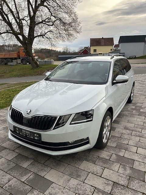 Gebraucht Skoda Octavia Style 150 PS (110 kW) 2019 Weiß Kombi