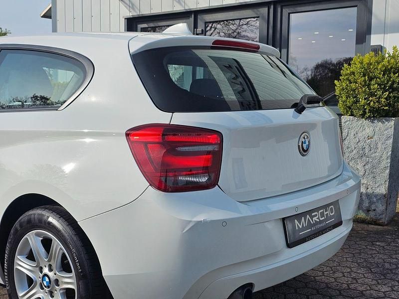 Gebraucht BMW 114 Urban Line 102 PS (75 kW) 2014 Weiß Kleinwagen