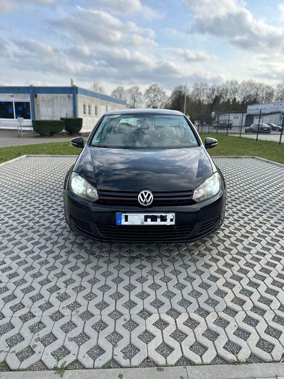 Gebraucht VW Golf VI 86 PS (63 kW) 2011 Schwarz Kleinwagen