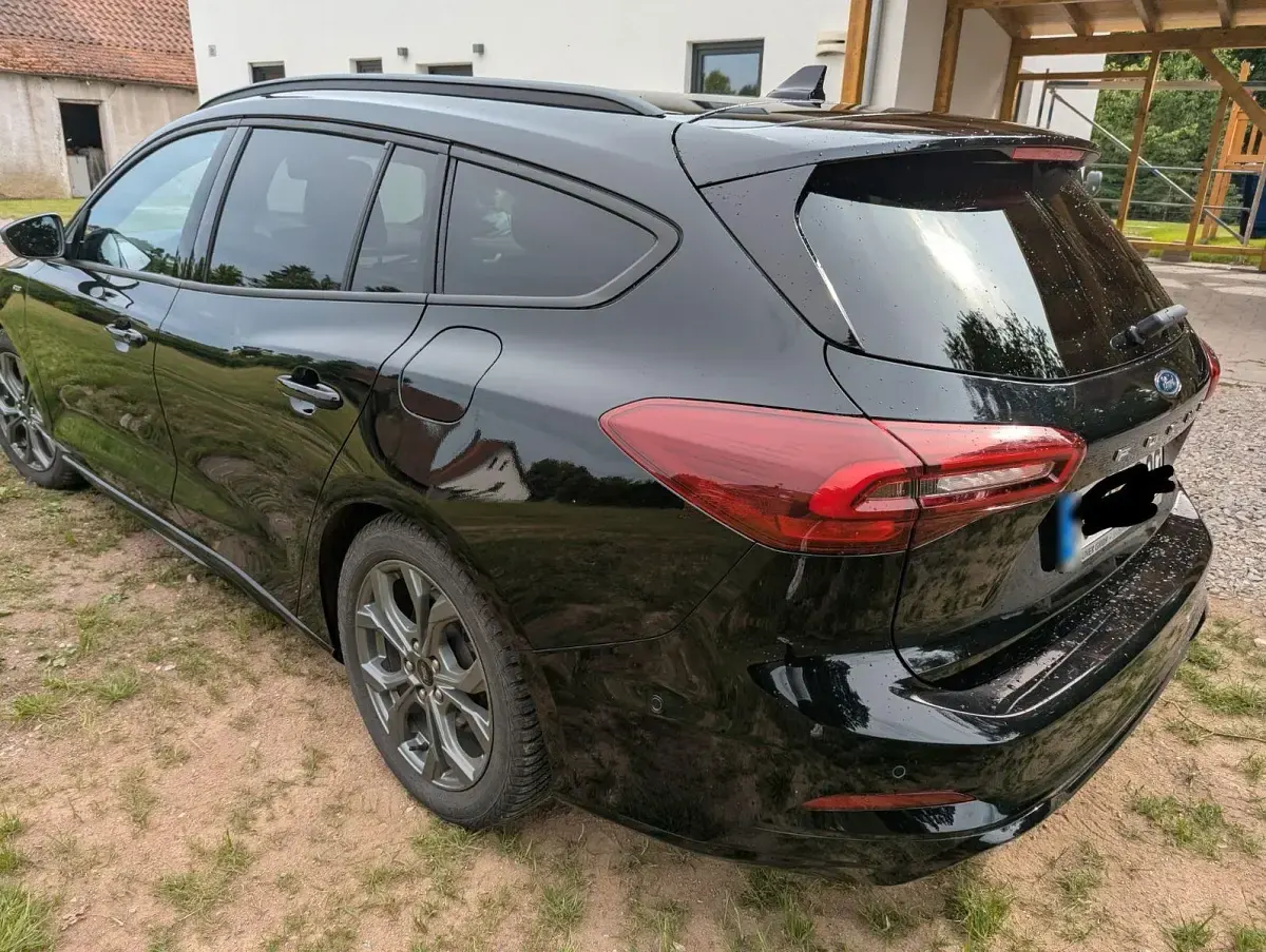 Gebraucht Ford Focus ST-Line 155 PS (114 kW) 2024 Schwarz Limousine