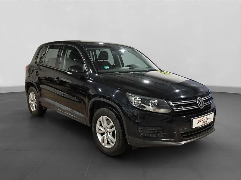 Schwarz Gebraucht 2012 VW Tiguan Trendline SUV | 6.990 € (Guter Preis) - Bild 1/4